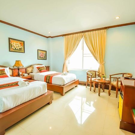 Soubandith Hotel Pakse Exterior foto
