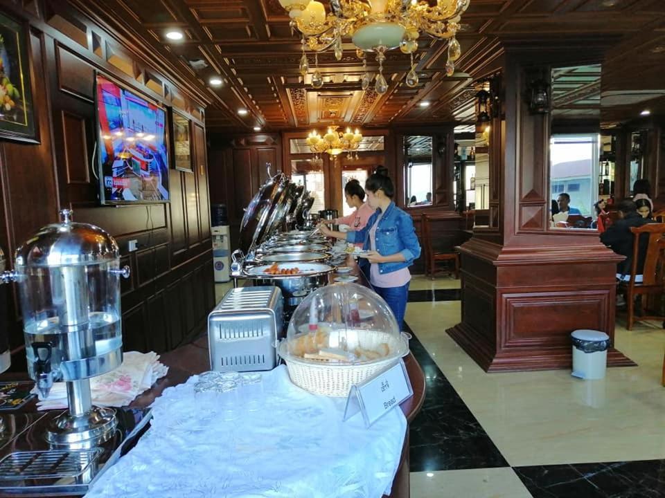 Soubandith Hotel Pakse Exterior foto