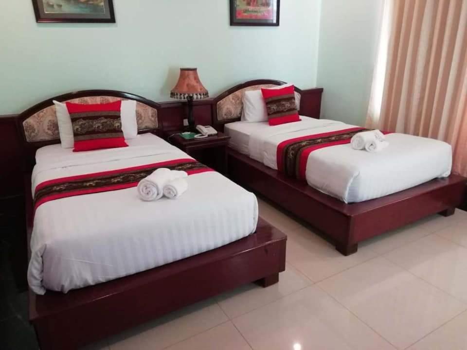 Soubandith Hotel Pakse Exterior foto